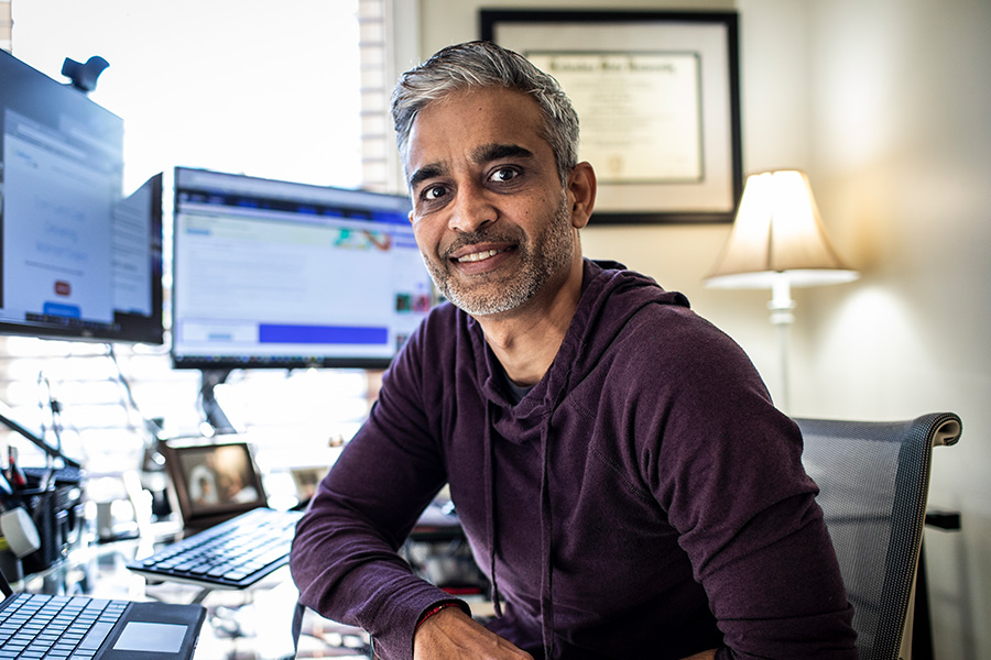 Data Engineer working from home office.